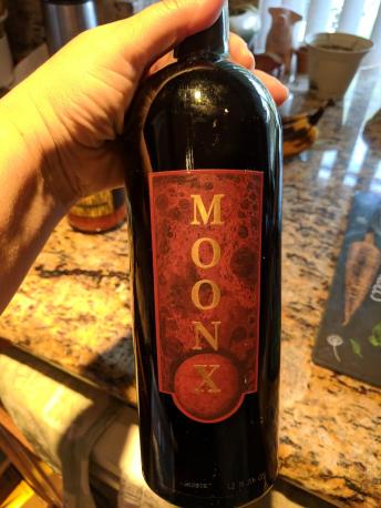 Moon X Wine